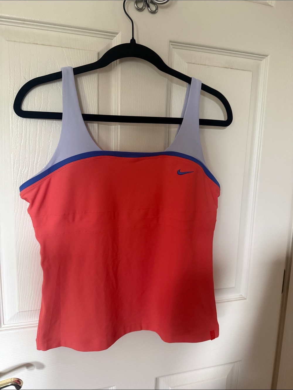 Nike NWT Women's Coral Workout Tank with Lavender Straps & Blue Trim Sz L